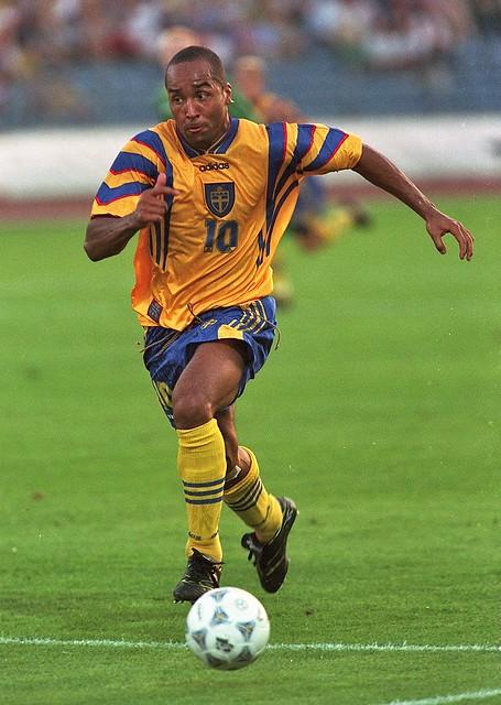 1996 SWEDEN HOME JERSEY L