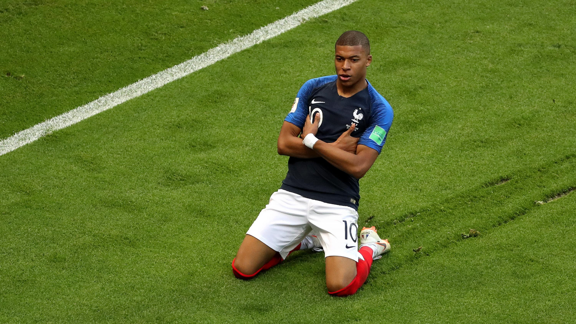 2017-18 France home jersey (#10 Mbappé)
